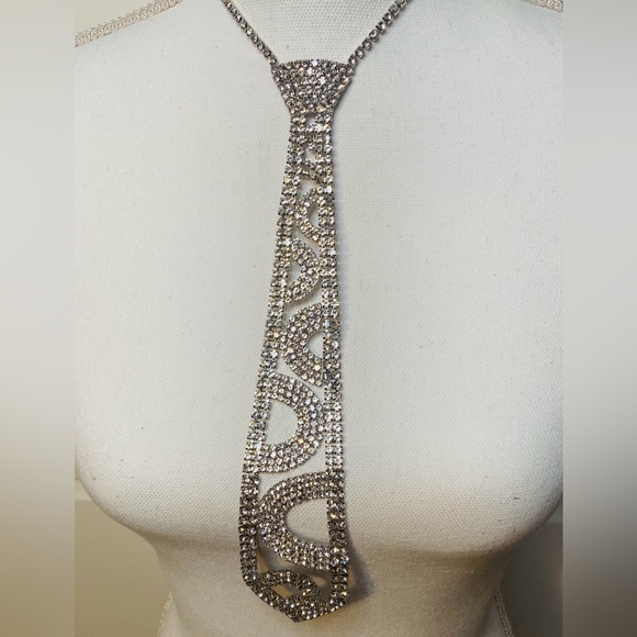 Rhinestone Tie - Picture 6 of 6